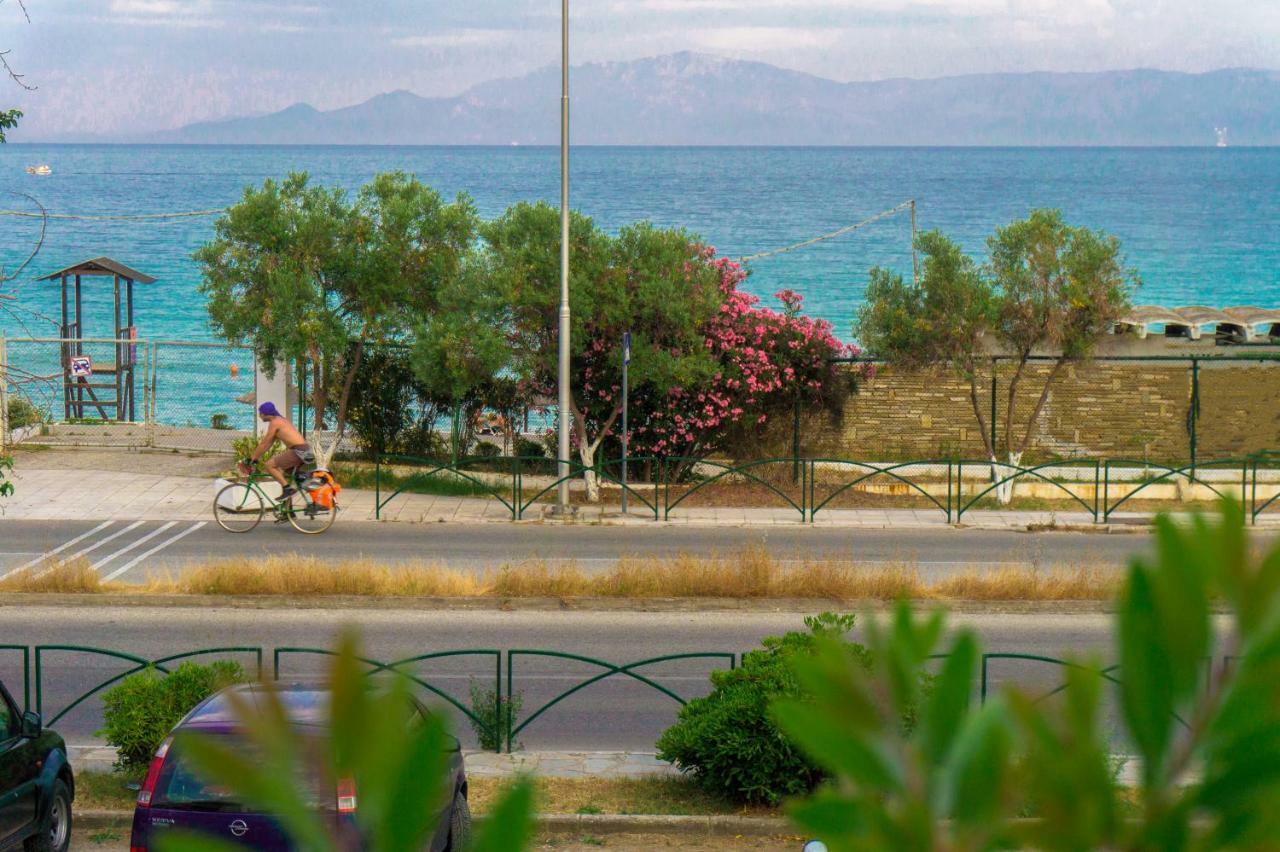 Kalamitsa Beach View Kavala Exterior photo